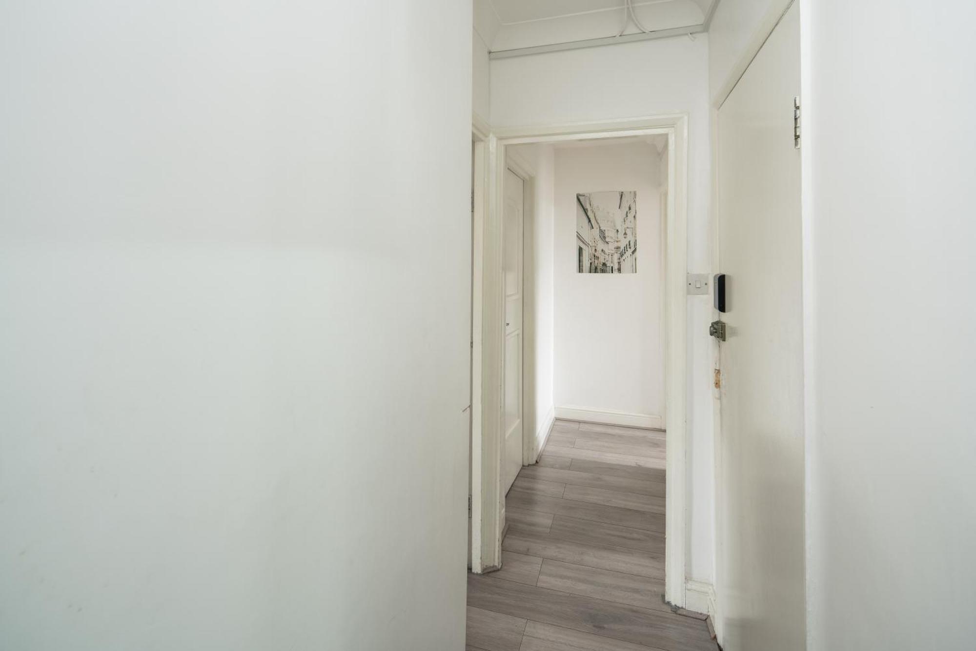 Private Double Shared Bathroom Near Centre * Londra